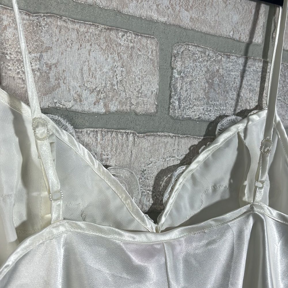 Victorias Secret Satin Pearl/Sequin Bodysuit- Size XS - Picture 4 of 7